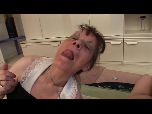 ❤️ Simbah loro lan simbah siji duwe wong telu ☑ Porno ing jv.porn-milf300.ru ☑